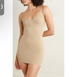 SKIMS Seamless Sculpt Slip Dress (M) New in Box